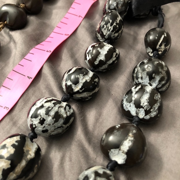 Hawaiian Cukui Nuts - Picture 3 of 7